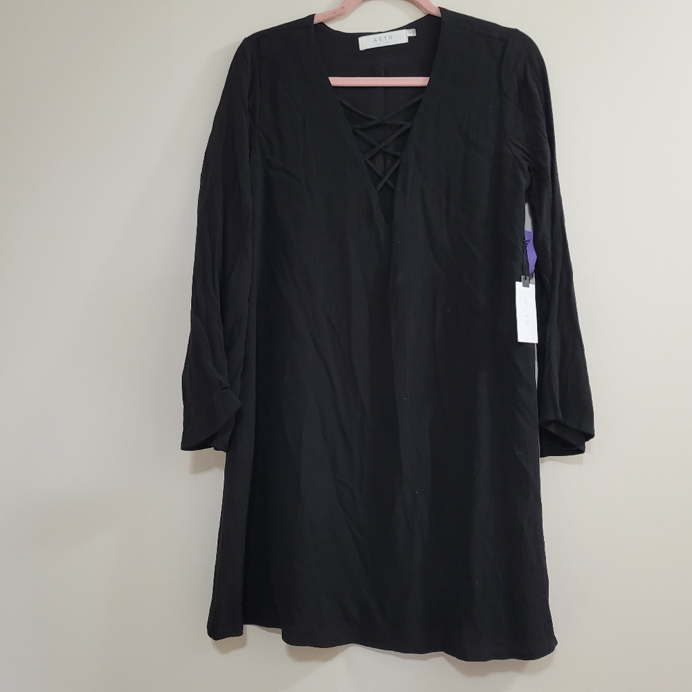 ASTR the label nwt black long sleeve mini dress S
